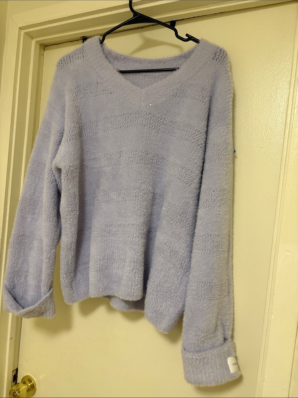 Vero Moda Soft Lavender V-Neck Fuzzy Sweater
